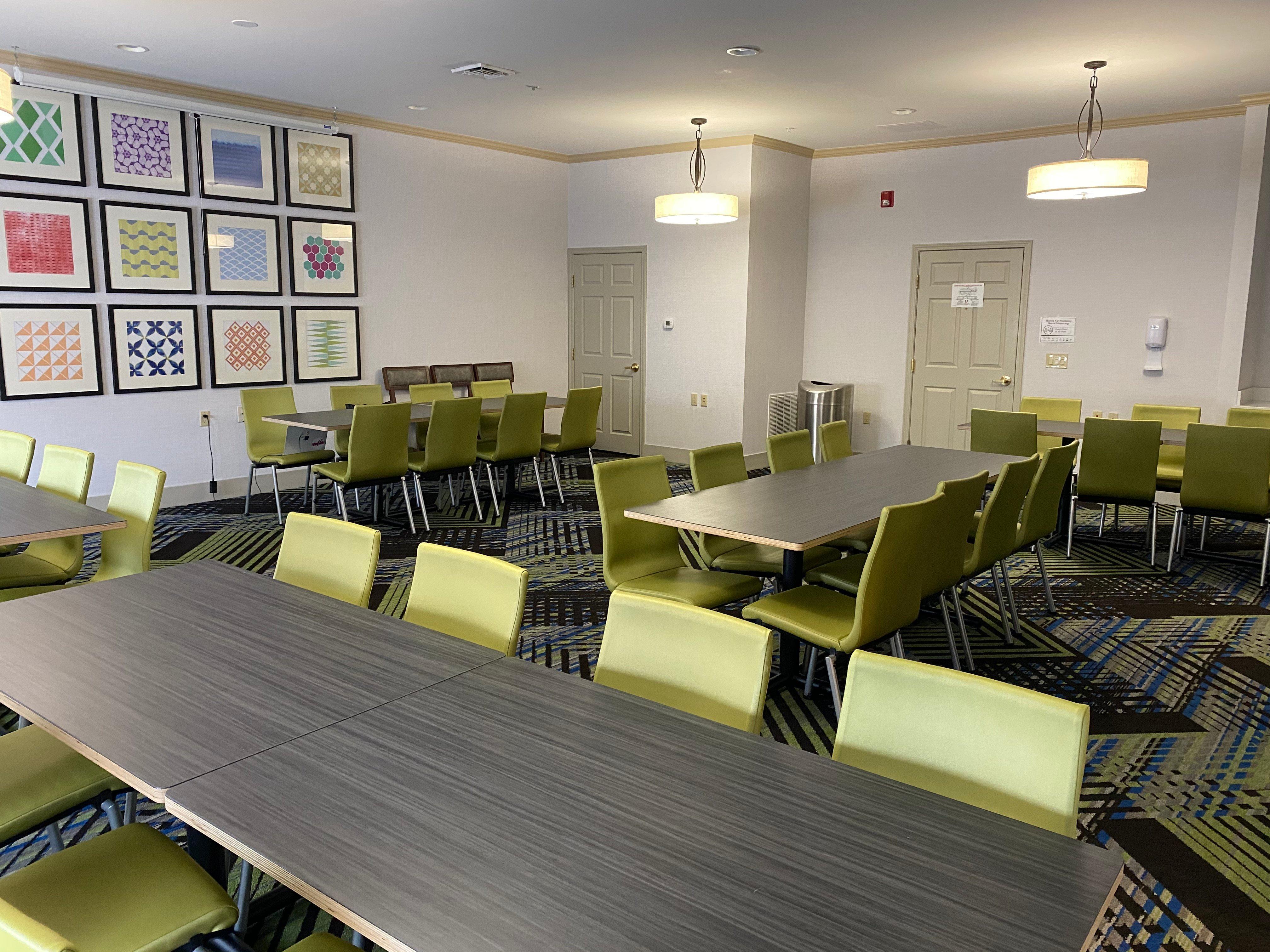 Holiday Inn Express & Suites Indianapolis North - Carmel By Ihg Экстерьер фото