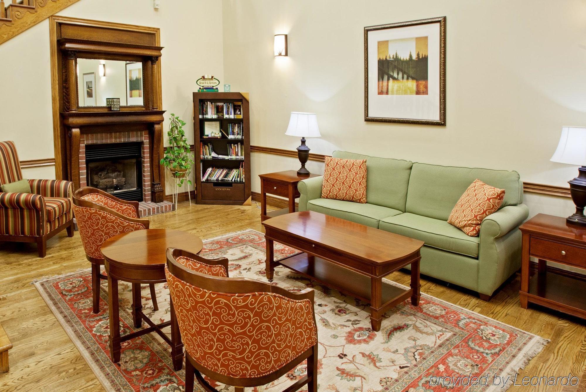 Holiday Inn Express & Suites Indianapolis North - Carmel By Ihg Экстерьер фото
