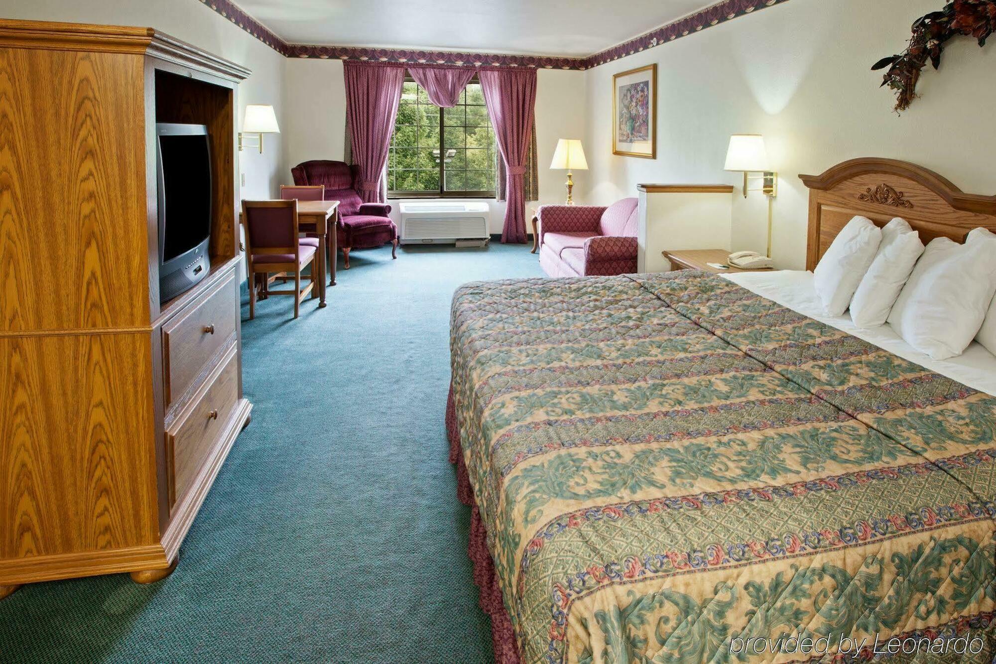 Holiday Inn Express & Suites Indianapolis North - Carmel By Ihg Экстерьер фото
